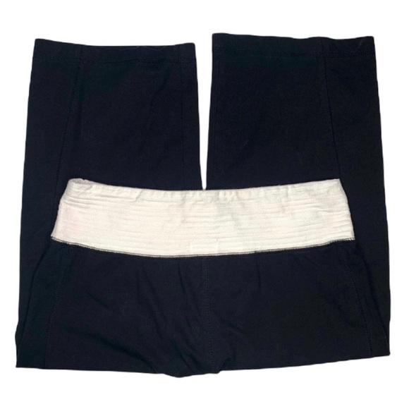SMALL DANSKIN BLACK AND WHITE CAPRIS - Picture 3 of 5